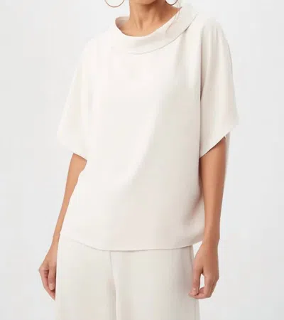 Trina Turk Honeysuckle Top In Ecru