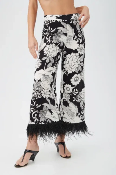 Trina Turk Short Weekend Feather Trim Pant In Black