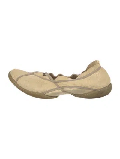 Pre-owned Trippen Leather Ballet Flats In Neutral