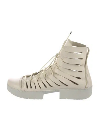 Pre-owned Trippen Leather Boots In Neutrals