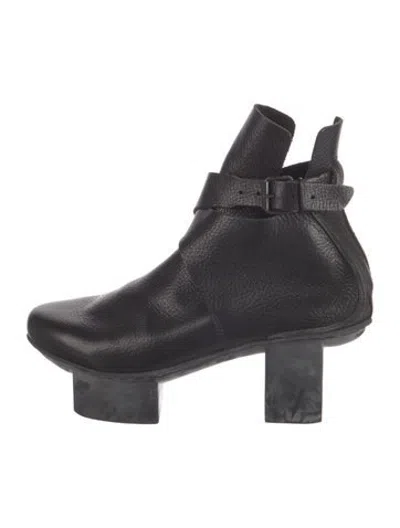 Pre-owned Trippen Leather Pumps In Black