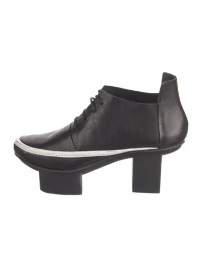 Pre-owned Trippen Leather Pumps In Black