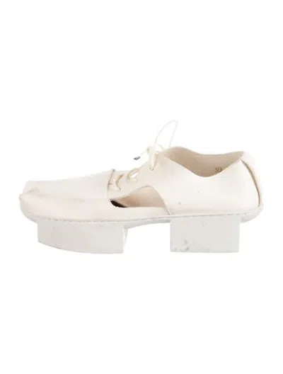Pre-owned Trippen Leather Pumps In Neutrals