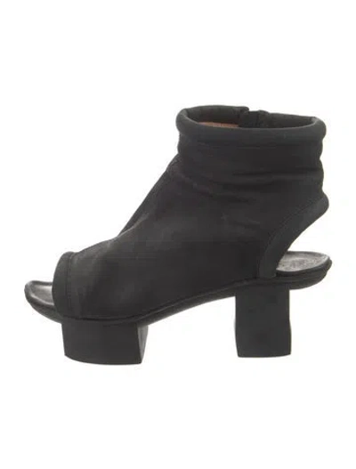 Pre-owned Trippen Suede Sandals In Black