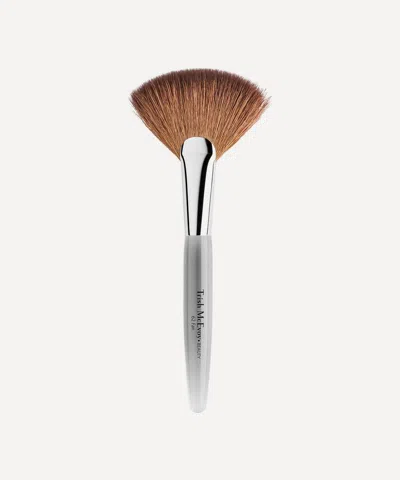 Trish Mcevoy 62 Fan Brush