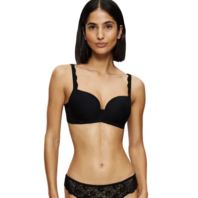 Triumph Amourette Wp In Black