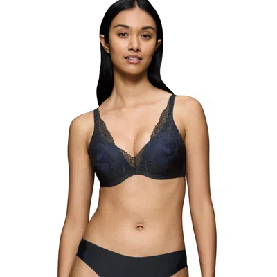 Triumph Body Make-up Illusion Lace Wp In Black