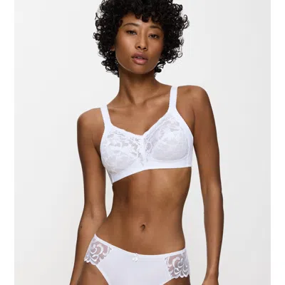 Triumph Delicate Doreen N In White