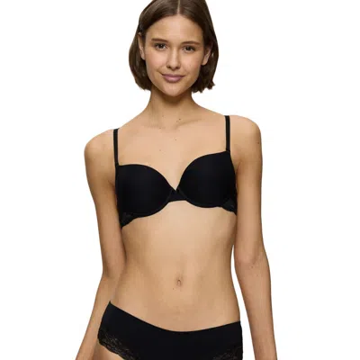 Triumph Body Make-up Soft Touch Wp Ex In Black