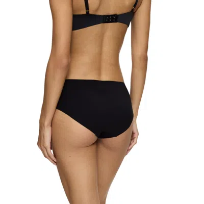 Triumph Smart Invisible Maxi In Black