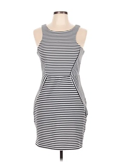 Pre-owned Trixxi Casual Dress In Gray