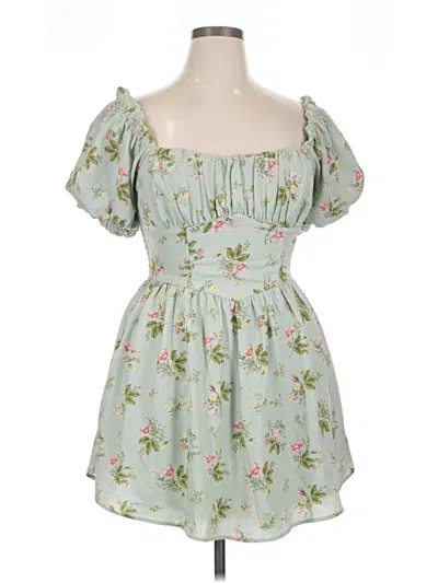 Pre-owned Trixxi Casual Dress In Green