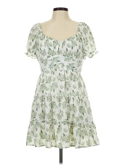 Pre-owned Trixxi Casual Dress In Green