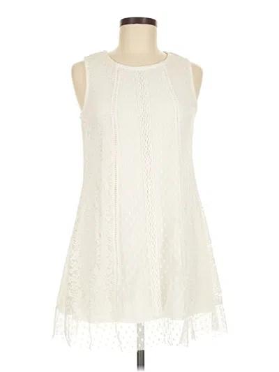 Pre-owned Trixxi Casual Dress In Ivory