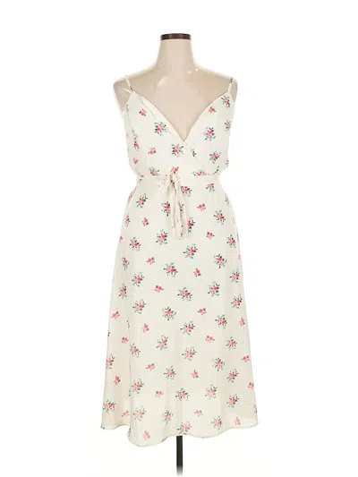 Trixxi Casual Dress In White