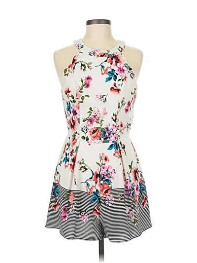 Pre-owned Trixxi Casual Dress In White