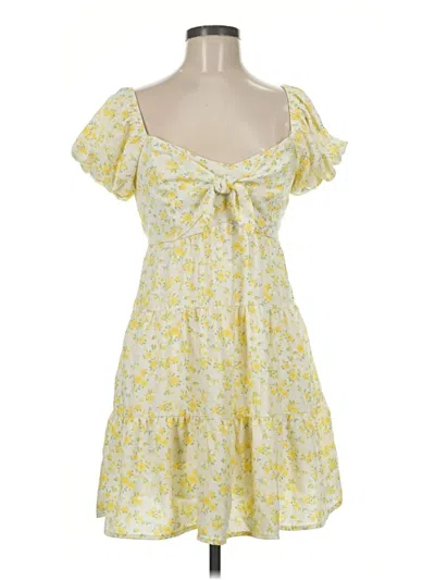 Pre-owned Trixxi Casual Dress In Yellow