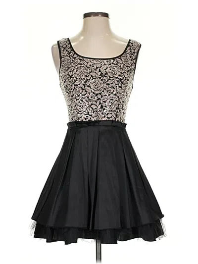 Pre-owned Trixxi Cocktail Dress In Black