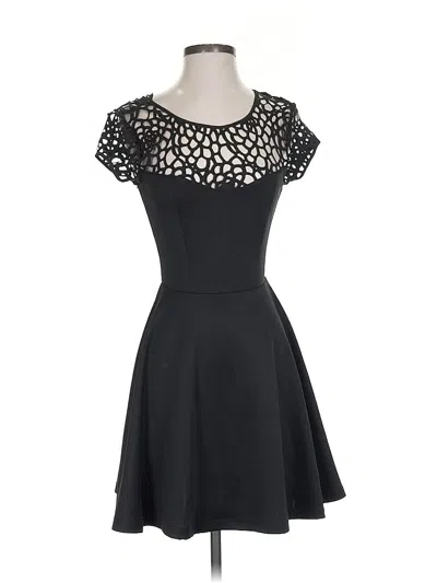 Pre-owned Trixxi Cocktail Dress In Black