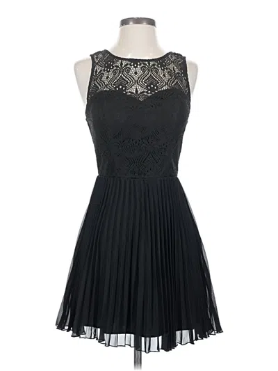 Pre-owned Trixxi Cocktail Dress In Black