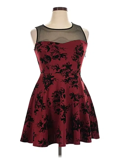 Pre-owned Trixxi Cocktail Dress In Burgundy