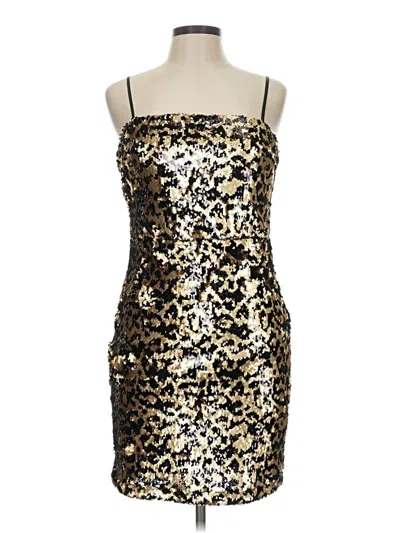 Pre-owned Trixxi Cocktail Dress In Gold
