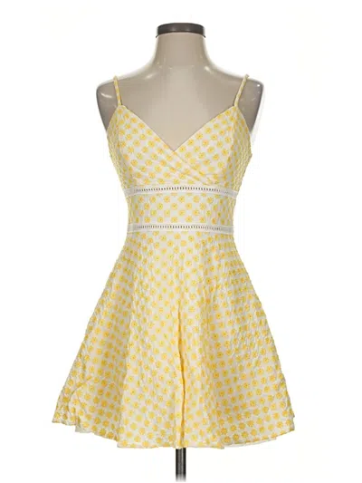 Pre-owned Trixxi Cocktail Dress In Yellow