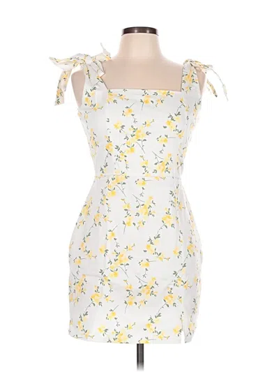 Trixxi Cocktail Dress In White