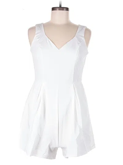 Pre-owned Trixxi Romper In White