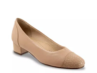Trotters Daisy Pump In Neutral