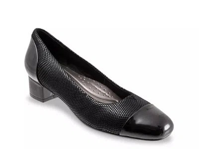 Trotters Daisy Pump In Black