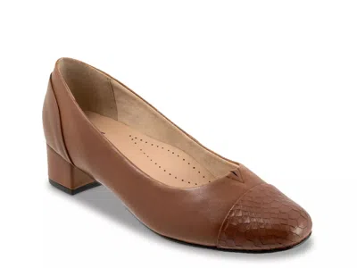 Trotters Daisy Pump In Multi