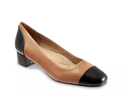 Trotters Daisy Pump In Multi