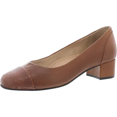 Trotters Daisy Womens Solid Block Heels In Luggage Snake