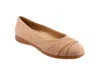 Trotters Wide Width Danni Flat In Brown