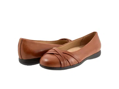 TROTTERS DAPHNE