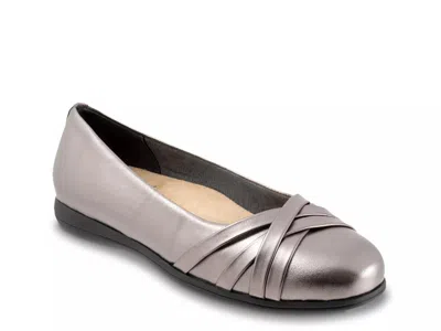 TROTTERS TROTTERS DAPHNE SLIPON