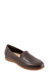 Trotters Deanna Flat In Brown