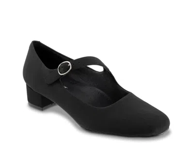 Trotters Desna Mary Jane Pump In Black