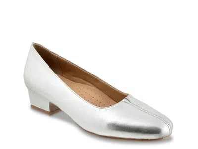 Trotters Doris Pump In Silver