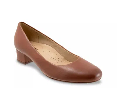 Trotters Dream Pump In Brown