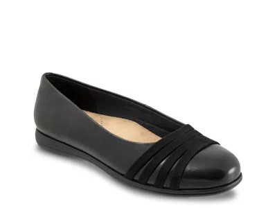 Trotters Drew Ballet Flat In Black