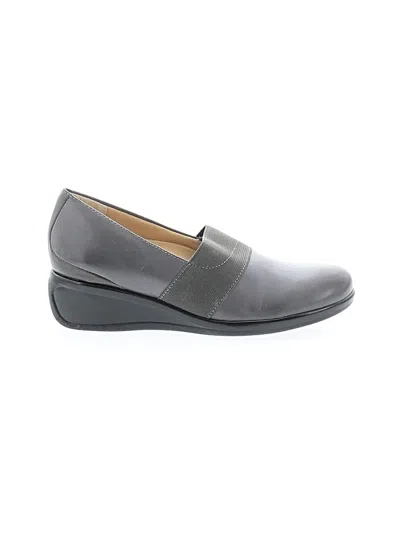 Pre-owned Trotters Flats In Gray