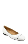 Trotters Harbor Cap Toe Flat In White