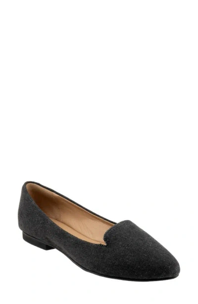 Trotters Harlowe Pointed Toe Loafer (women) In Black Text