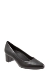 Trotters Kari Pointy Toe Pump In Black/black  Leather