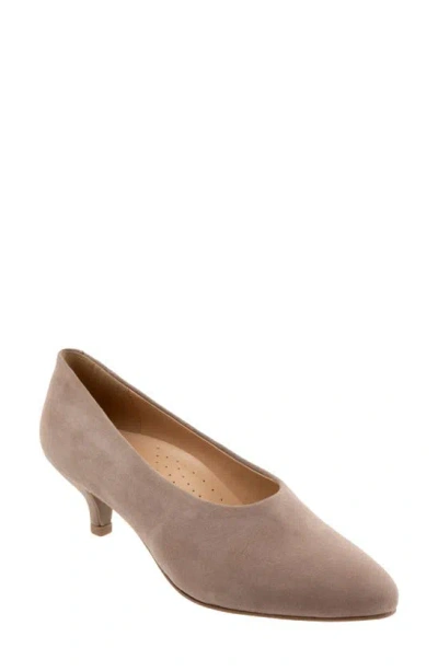 Trotters Kimber Pump In Taupe Suede