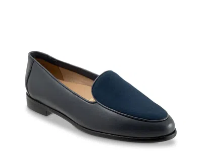 Trotters Layla Loafer In Animal Print