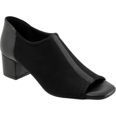 Trotters Lennon Peep Toe Block Heel Pump In Black