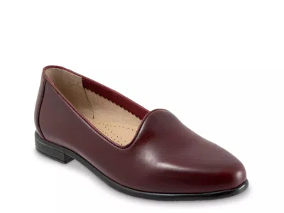 Trotters Liz Lux Slipon In Burgundy